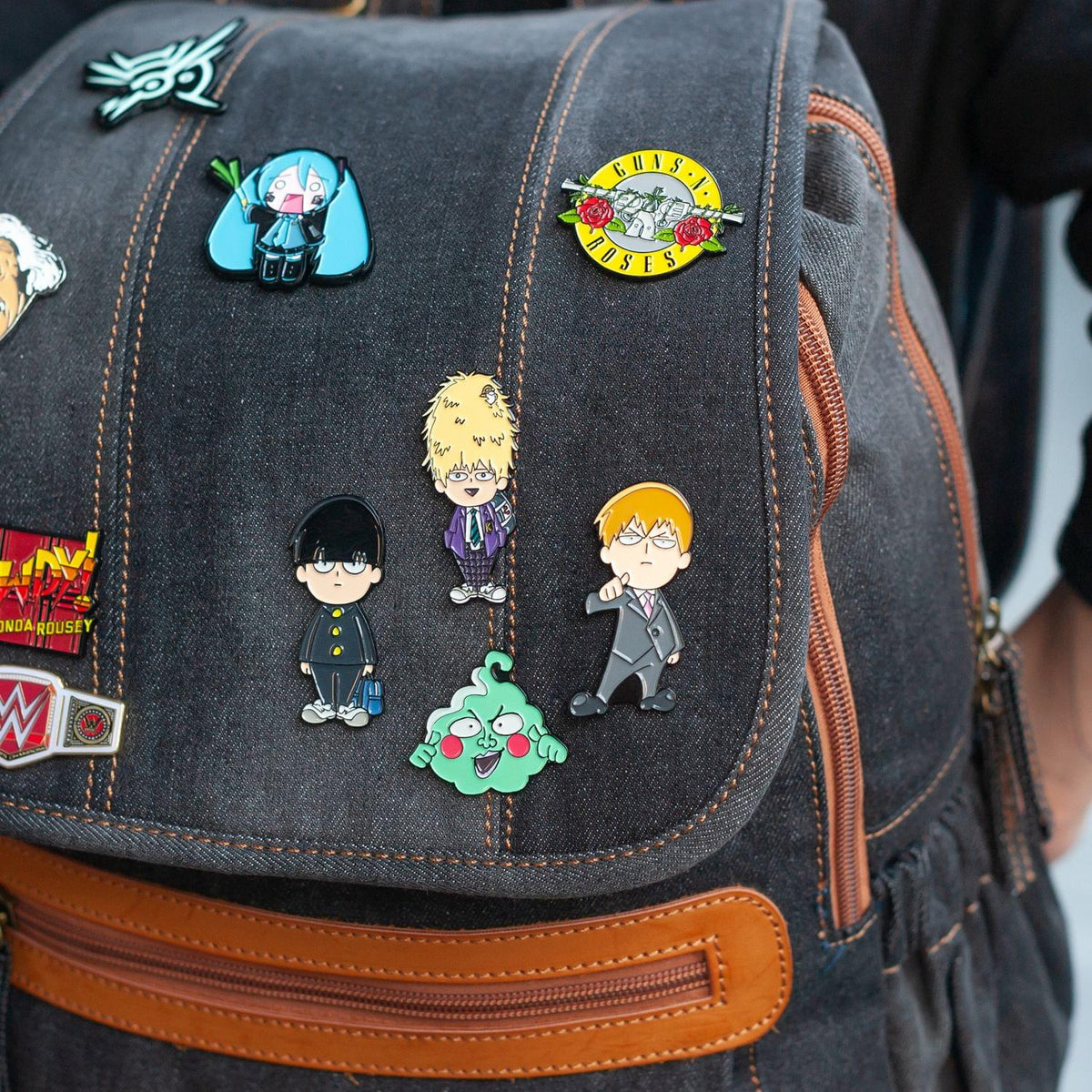 Mob Psycho 100 4-Piece Enamel Collector Pin Set