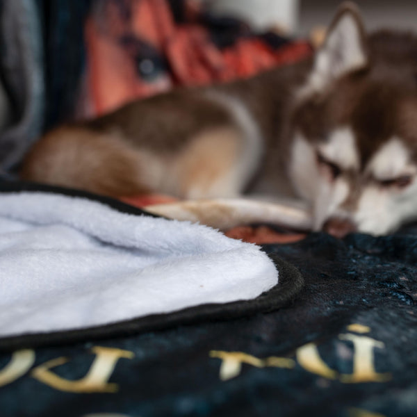 Outlander Lightweight Fleece Throw Blanket