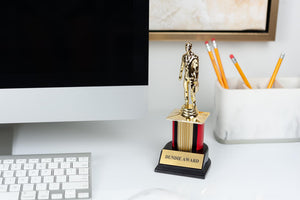 The Office Dundie Award Replica With 6 Interchangeable Plates