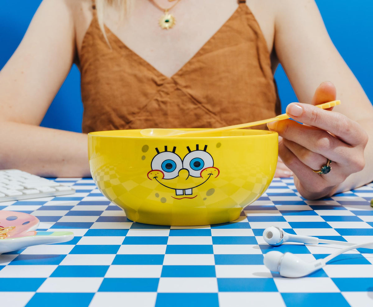 Nickelodeon SpongeBob SquarePants Ceramic Bowl With Color-Changing Spoon